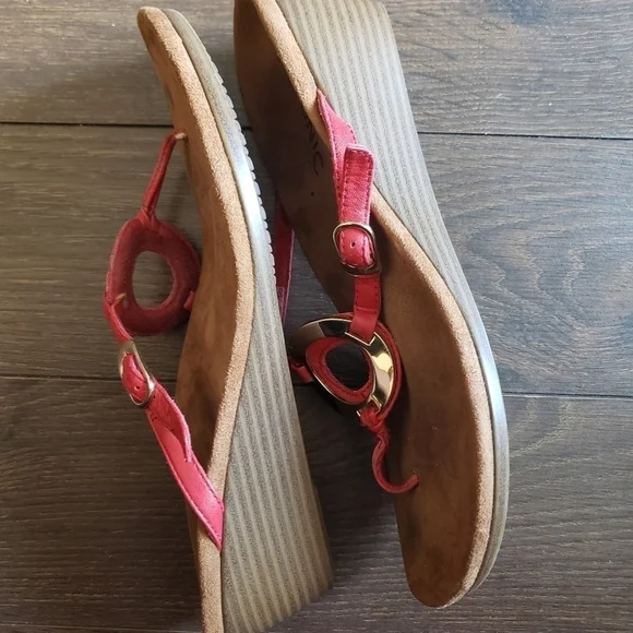 Vionic Wedge Sandals - Picture 7 of 11